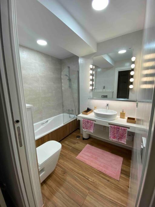 Apartamento A 100Metros De La Playa De San Lorenzo Gijón Exteriér fotografie